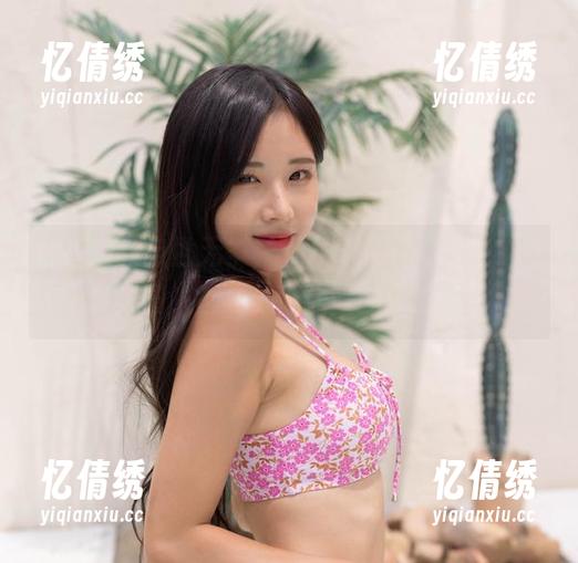 针织波纹与世无争，下载Habin夏彬(하빈)美图，都是一份静谧的羡慕。