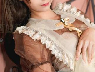 喵糖映画的私拍时光：夏季校服JK制服的缤纷散步