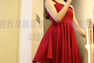 如果黑色丝袜能说话，它们一定会挑战ROSI的美图！