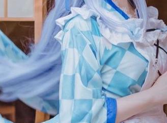 吕洞宾说看菩萨，Sayako＿今年4岁却让我看胡桃，一本高清图册就能懵掉，真的是个惊喜。