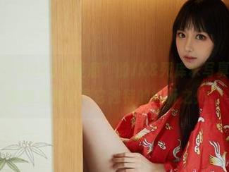 在线追随“Shika小鹿鹿”的JK&死库水写真，没想到这种风格也有它独特的好玩之处。