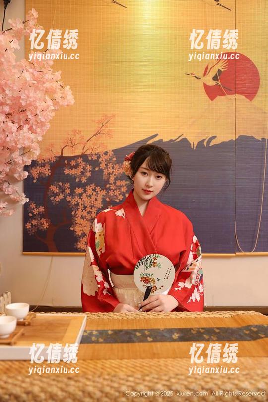 Xiuren秀人网 - 如果你看原图，会不会遇见想做你的猫？少女的影子在图片里轻轻摇晃。