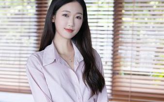 Xiuren秀人网 - 啧啧，金妍兮全套皮衣的照片，你一定忍不住想给她点赞！