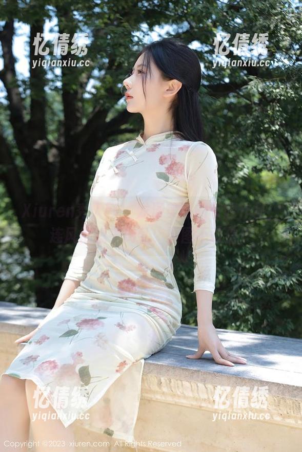 Xiuren秀人网 - 龙泽美曦的校园作品，连风都想来捣乱，原图不敢信！
