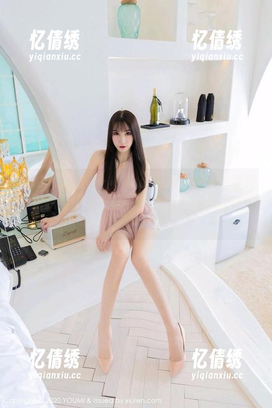YouMi尤蜜荟-Carol周妍希 YouMi尤蜜荟 - Carol周妍希的天台全套,把我看懵了,真的是我要下载的冲动啊!