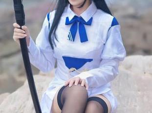 九曲Jean给大家带来最新猫娘狂三照片，猫耳朵加上奇怪的表情，真让人忍俊不禁！