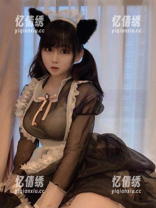 依依超级懒的日常：把写真的定义重新打破了