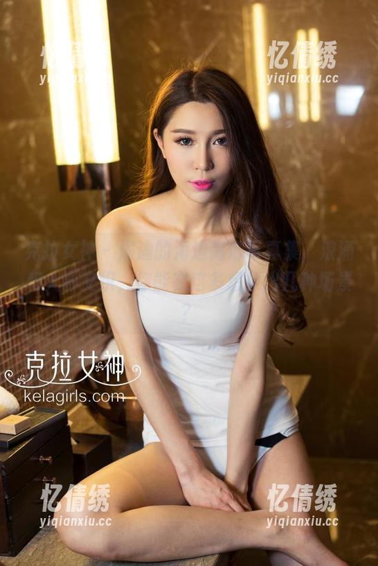 克拉女神 - 周迪的海边高清写真集，浪涌和人影交织，你能在这多想象出几种场景？