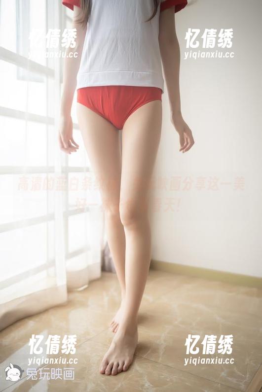 高清的蓝白条纹袜，兔玩映画分享这一美好—袜子也有春天！