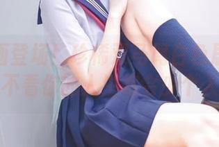 兔玩映画登场！珍稀双马尾白色居家服照片，不看你的人生将会少个人设！