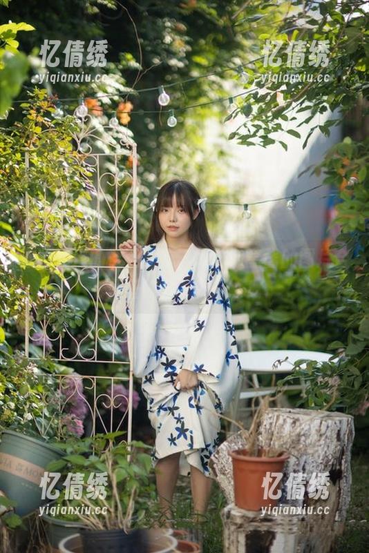 你不知道的樱花女友，六味帝皇酱的图片合集正偷偷‘开花’！