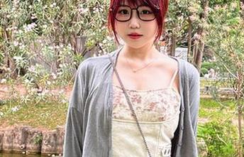 宝儿mysterial的私拍让我怀疑：JK真的是一种生活态度？