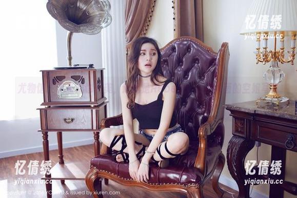 尤物馆 - 无圣光也要美，这就是Rebecca_吴颖茵的空姐写真魔法！