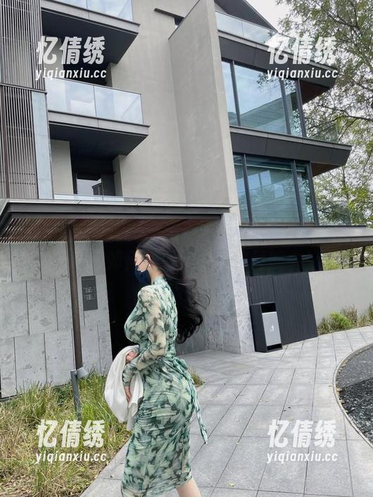 微密圈 - 当左公子666遇上斑点奶牛：顺便教你如何做个懒散又拉风的牛！