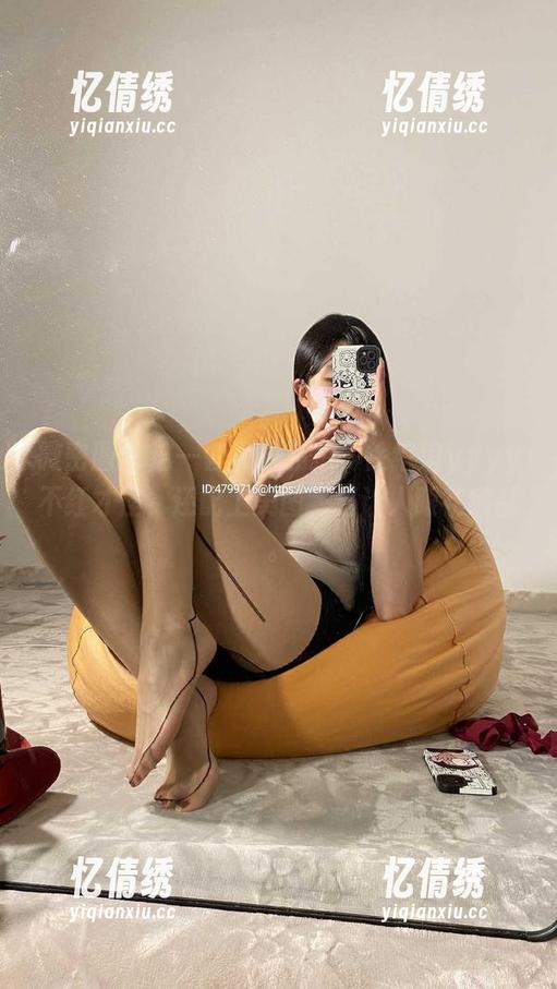 徐绾绾yyyy 微密圈 - 这一套和服私拍,徐绾绾yyyy不红才怪,还配上美图,真让人眼花缭乱。