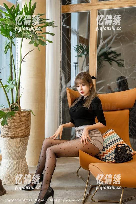 星颜社-转转Lisa 星颜社 - 转转Lisa的制服高清秒杀,我当时是不是该点个赞?每一帧都在叫嚣。