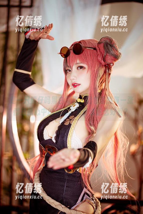 是一只熊仔吗黑白写真，图包里的每一张都是我心中的疑问。为什么这么好看？