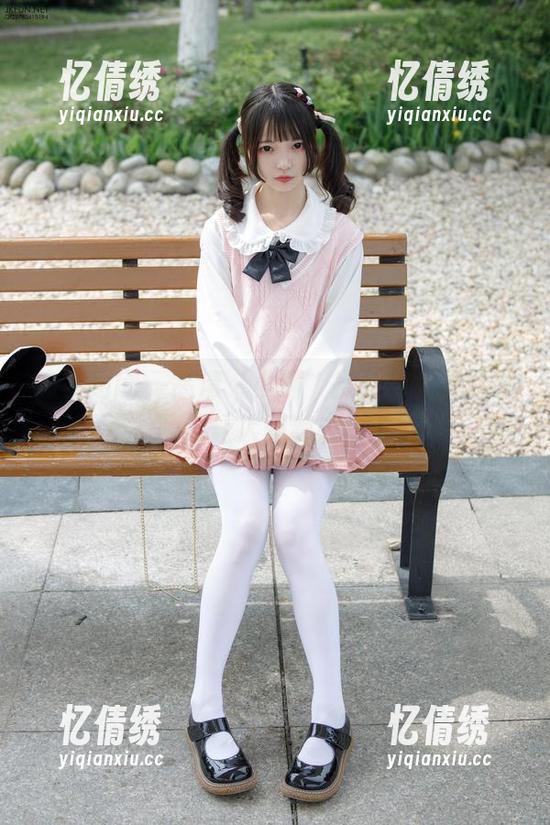 森萝财团 - 高清‘小满’操办的女孩写真，萌得让人想拿去打卡！
