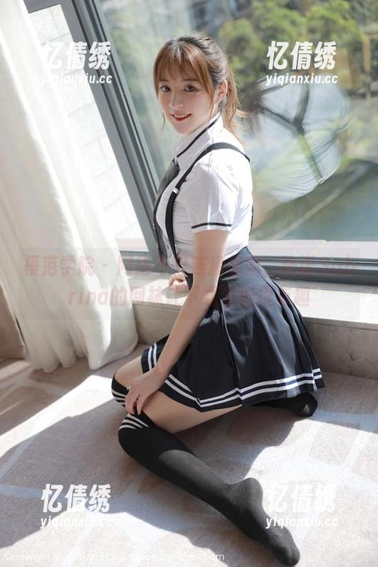 模范学院 - 网络不只连接你我，许诺Sabrina的网袜让下载变得很有趣