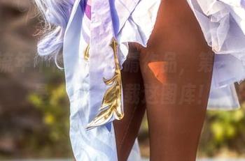 看到流年不停w的刻晴作品，第一反应就是：赶紧下载这图库！