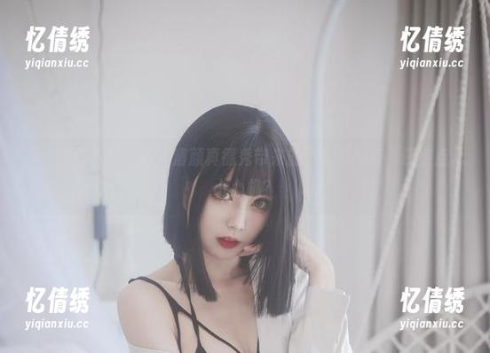 黑色写真再度更新，清颜真德秀带来的不止是颜值，还有点儿小心机？