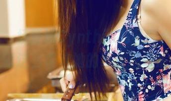 爱蜜社 - 杨紫嫣Cynthia的礼服合集：为啥我就这么喜欢她的不合理气质呢？