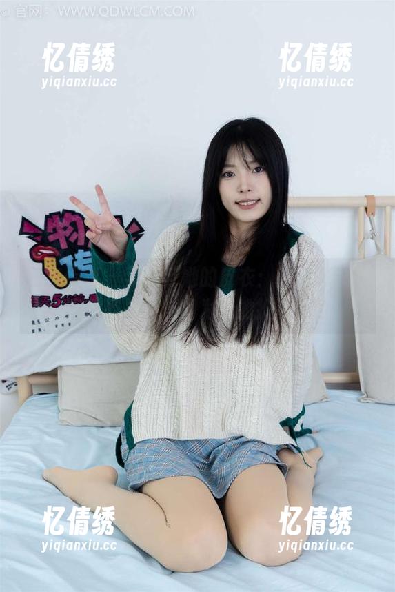 物恋传媒 - 菜菜与她的皮衣：我只想说，连图片都是在自以为是的扮酷人生！