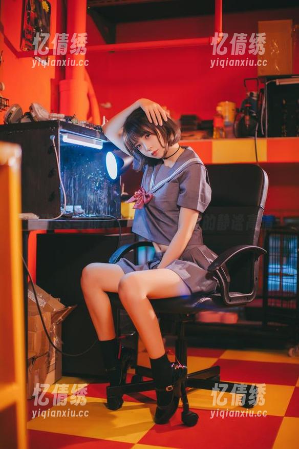 疯猫ss与旗袍：一个图库里的静谧高清
