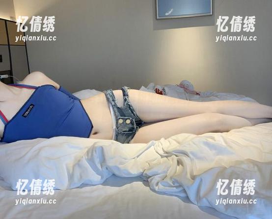 微密圈 - 相扑猫与红色吊带旗袍的邂逅，脑洞大开的原图合集在哪里？
