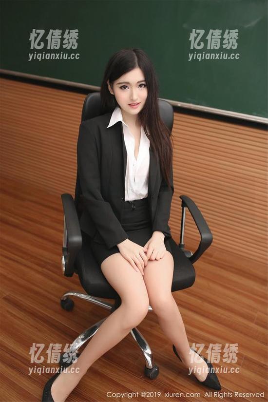 秀人网 - 网盘里的优酱学姐，生动得让人想多存一份！
