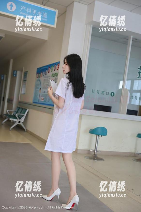秀人网 - 免费资源：娜露Selena的死库水，穿什么都要看！