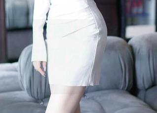 秀人网 - 双人写真让人想多了，小茉莉jasmine的私房原图为什么总是带着些小暧昧？