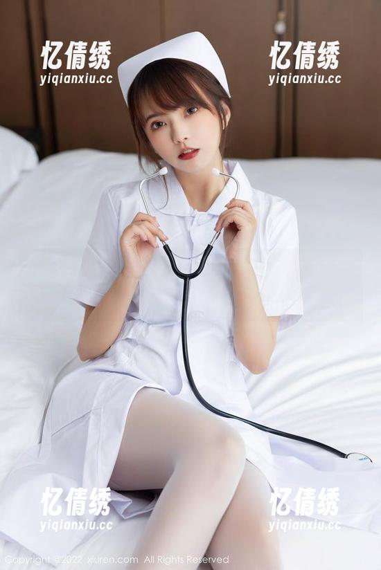 秀人网 - 小逗逗空姐写真集，下载吧，不过别期待太多。