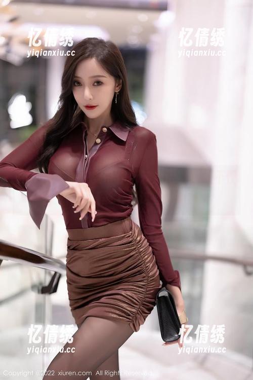 秀人网 - 徐安安带你玩转酒店，管家不仅会开门，还能下载这些回忆图片