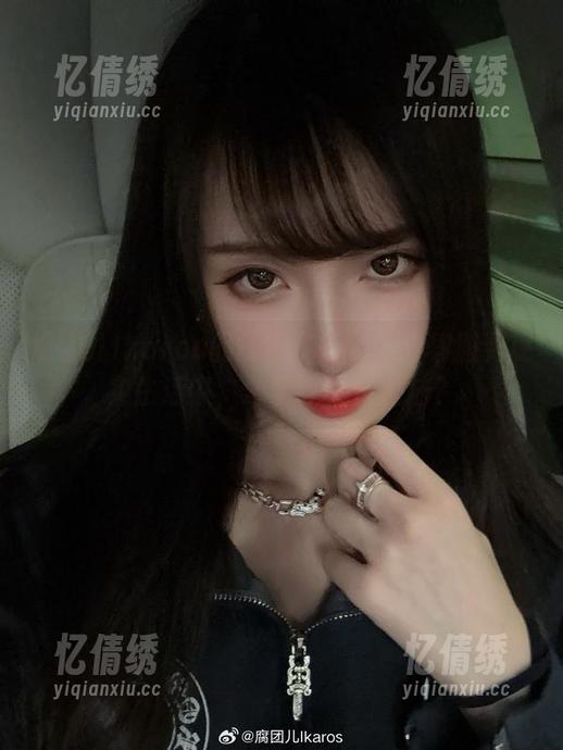 腐团儿Ikaros的原图精选：把异界搬到现实生活中，怎么没看到魔法？