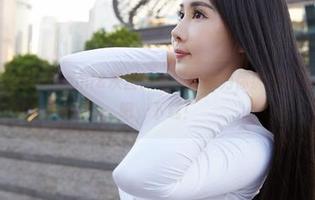 蜜桃社 - 萌美Moemi&灰丝：一路走来为你编织的时尚梦，来吧，下载！