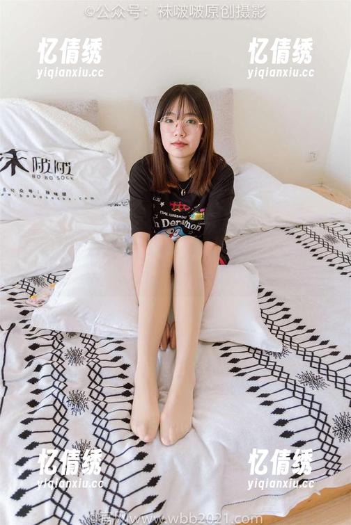 袜啵啵 - 每次短裤更新，都是对小甜豆的自我挑战。你们不觉得她越来越敢吗？