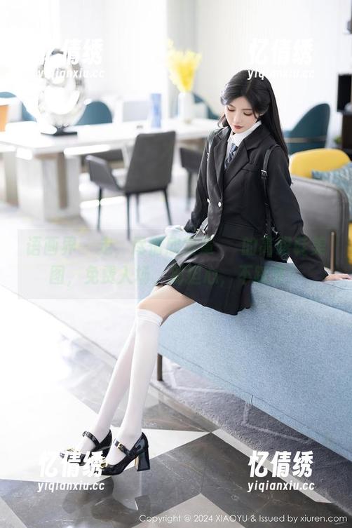 语画界 - 走，尽情欣赏章芃芃的高跟鞋美图，免费入场，别担心，不踩你！