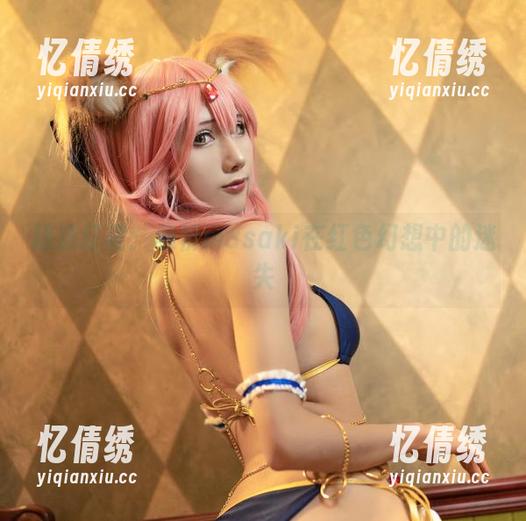 雅祈masaki 精选红裙:雅祈masaki在红色幻想中的迷失