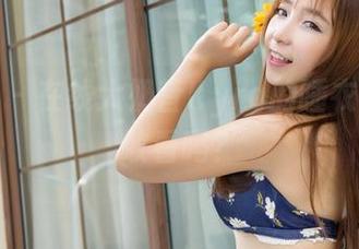 魅妍社 - 在线大奶昔Kyra的睡衣秀，你敢看吗？